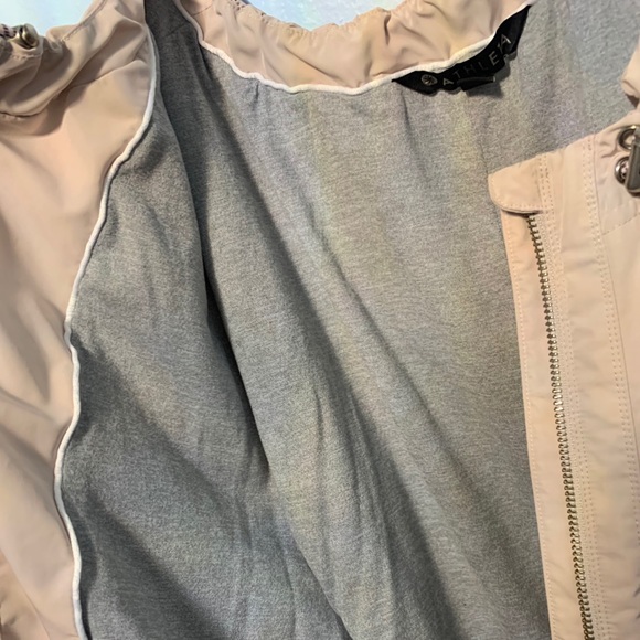 jacket - Picture 4 of 4